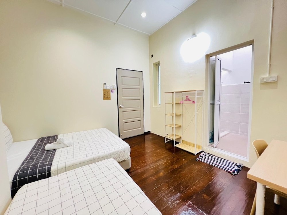 myRoom at 14 J Mandalay