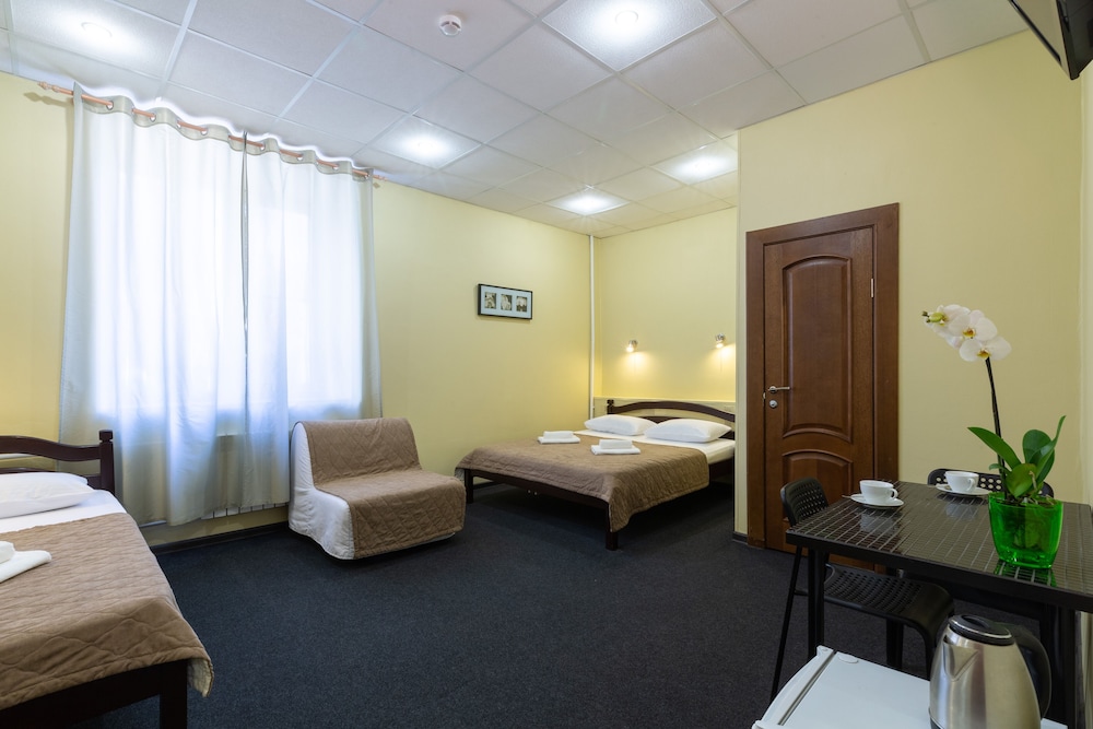 Mini Hotel Kashirskiy - Hostel