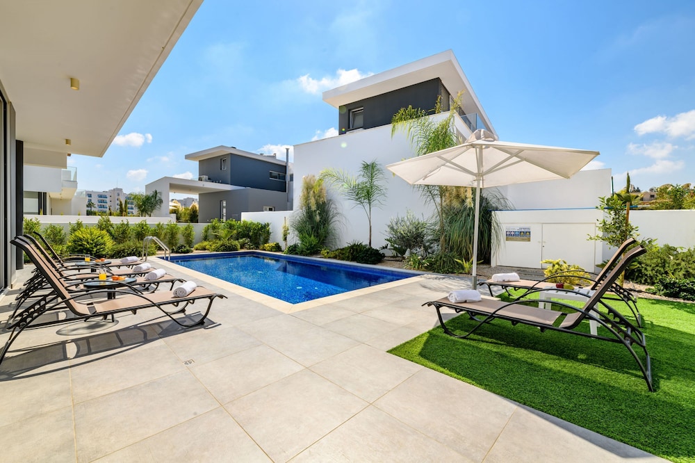 Olivine Waves Villa in Protaras