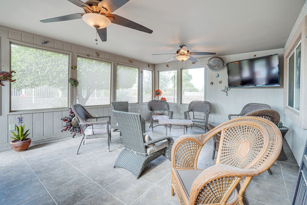 Close to Golf: Sun City Escape w/ Furnished Porch!