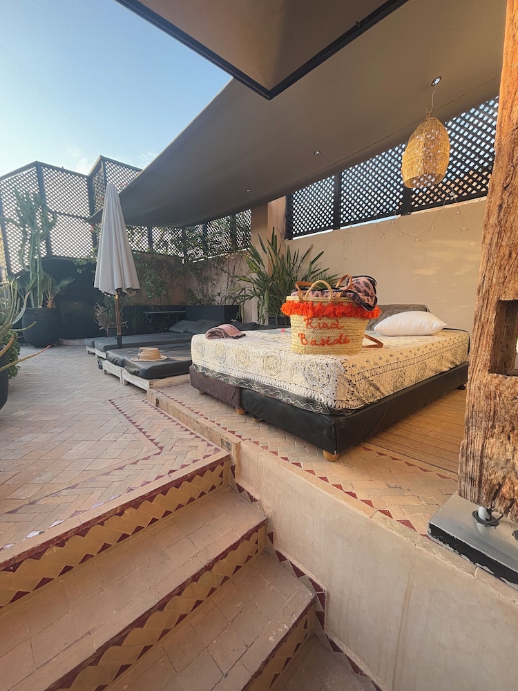 Riad basidi