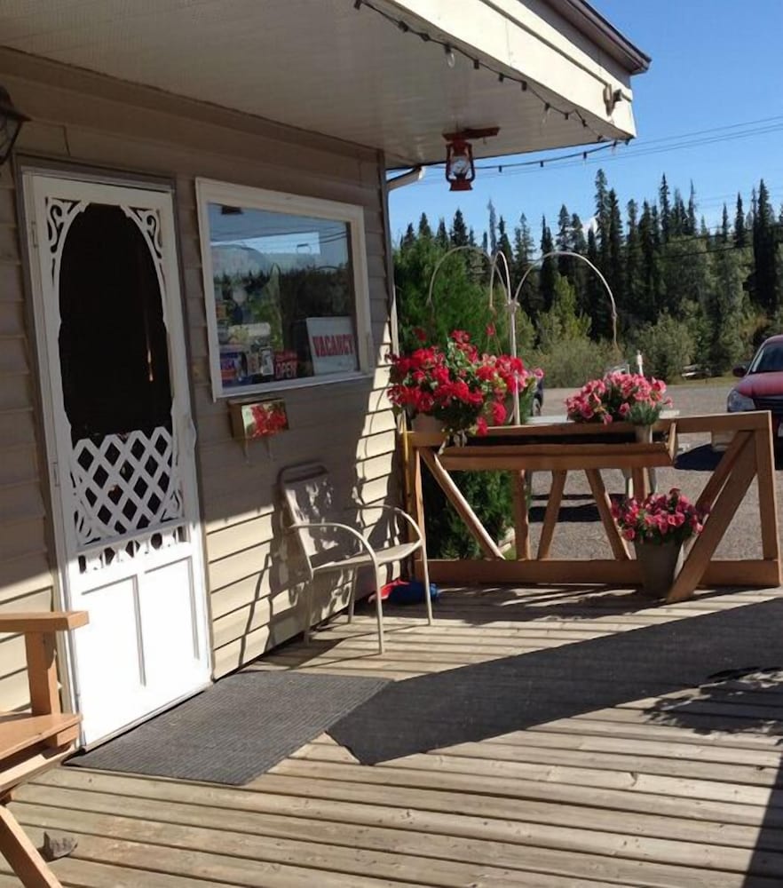 Wanakena Motel