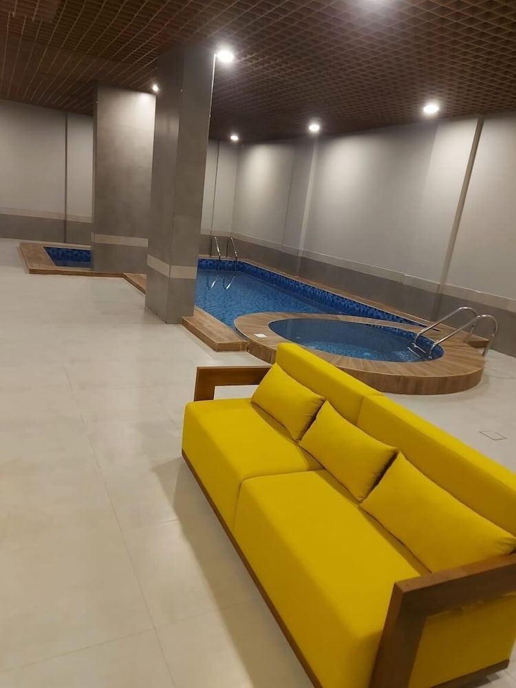 VOYAGE RESIDENCE