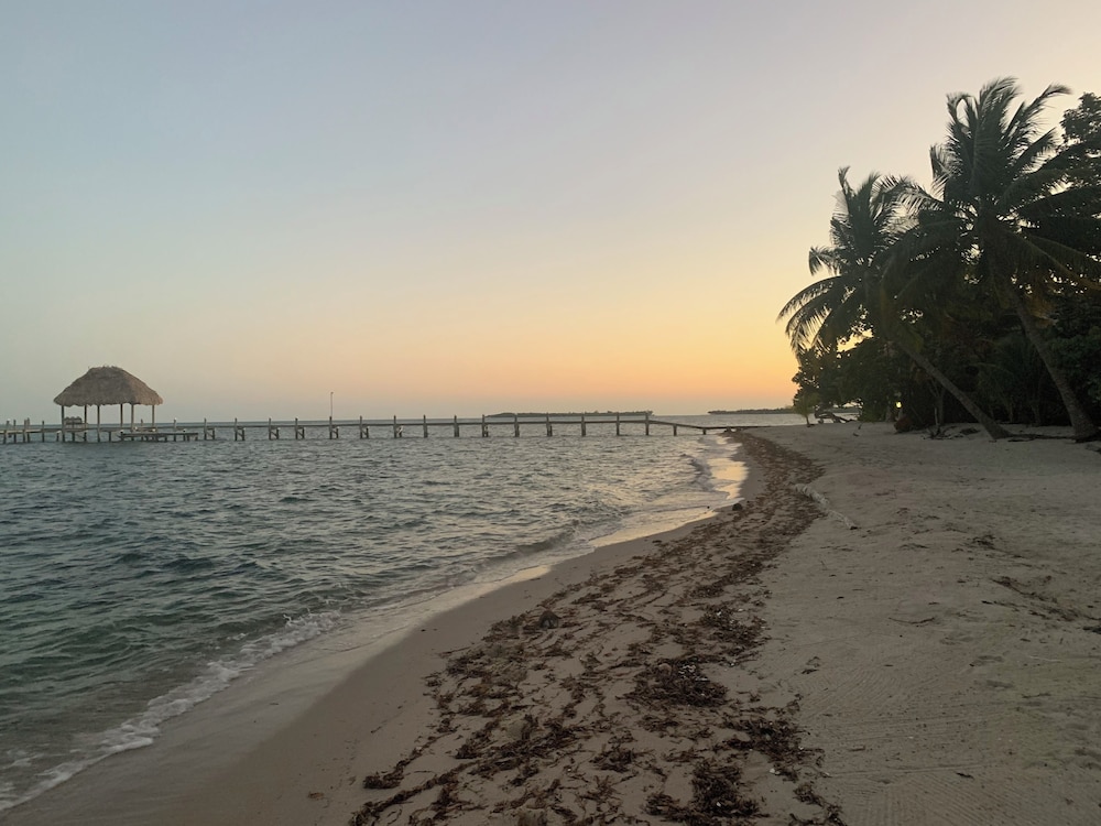 finca beach house and cabana