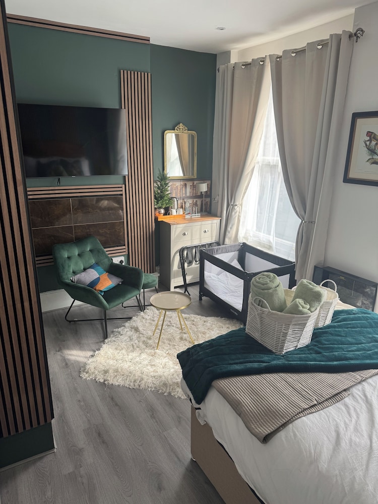 Aimi Residence