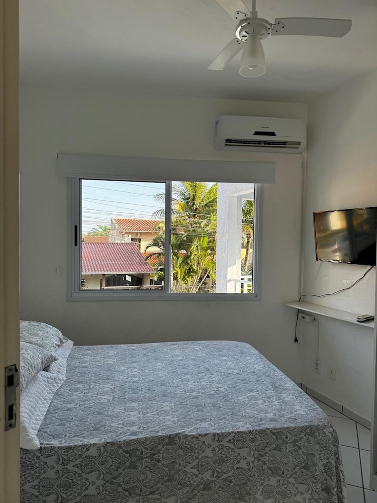 Casa de Praia Brisa do Oceano com Piscina Privativa - São Francisco do Sul