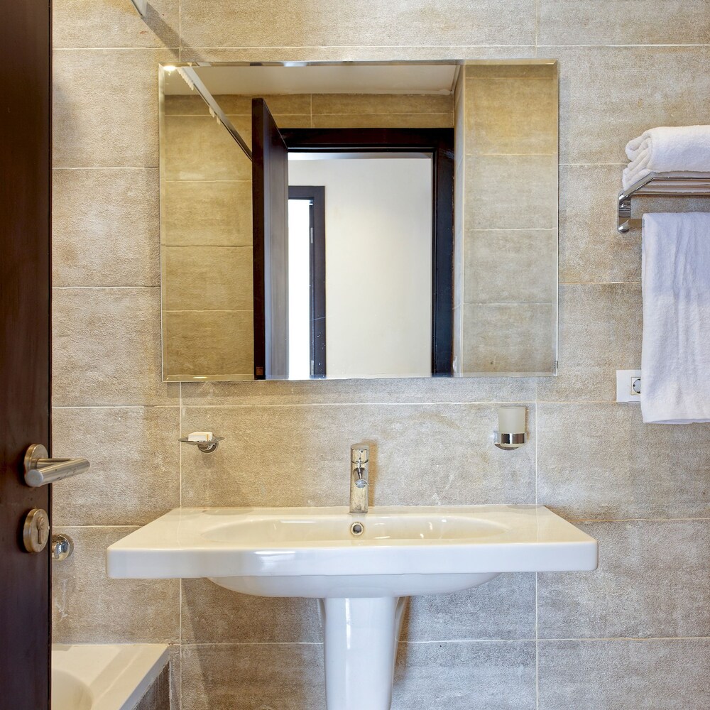 Vesta - Luxury Apt - 2BR - CFC Xxxv