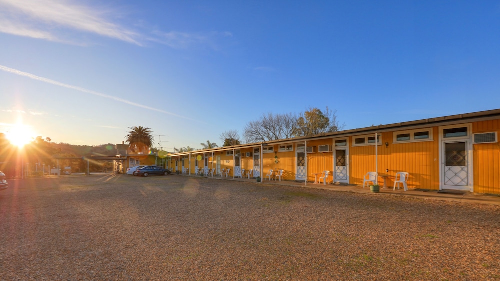 Bushmans Motor Inn