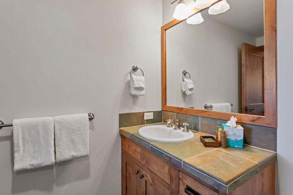 305 - Three Bedroom Shooting Star 3 Condo