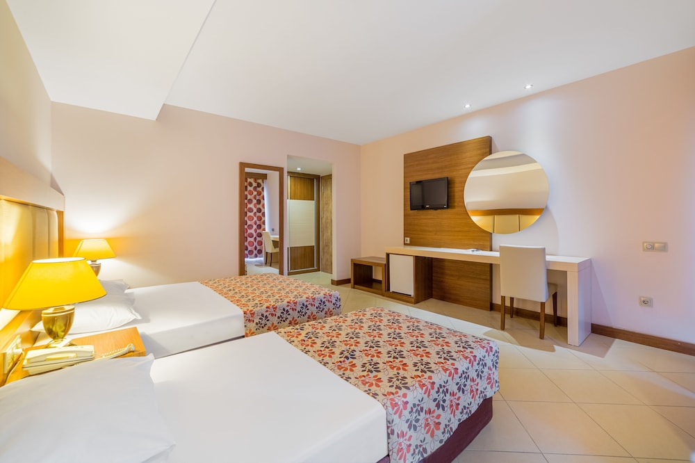 Justiniano Club Alanya – All Inclusive