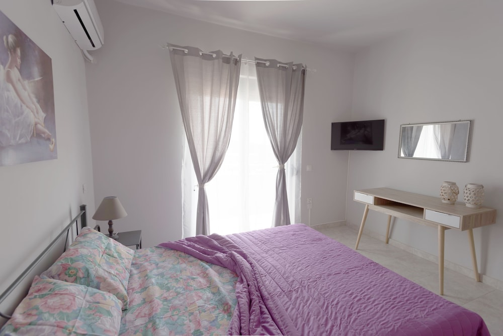 Paulsia Apartments view 2