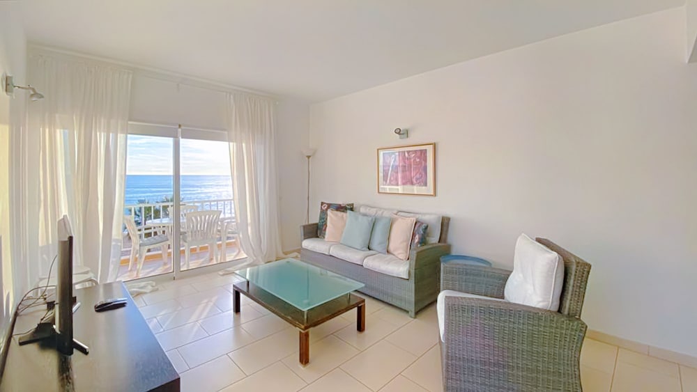 Yes Frente Praia III T3 HsR Quarteira