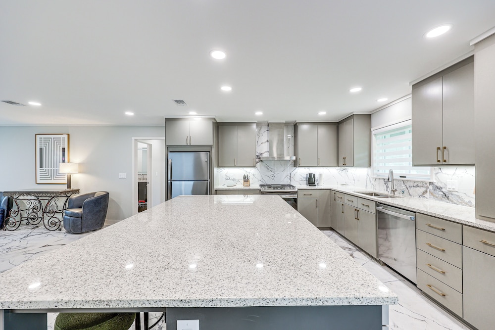 < 1 Mi to Sau: Newly Renovated Home w/ Yard!