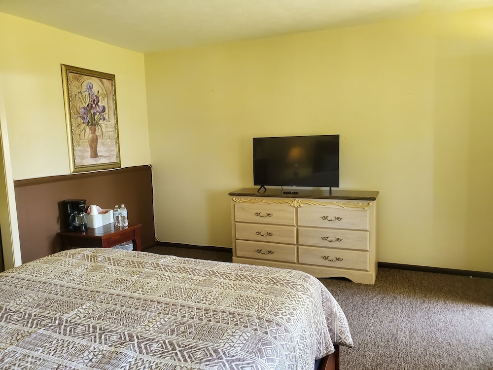 Leesville Vacations - Indian Creek Lodge - Property Image 4