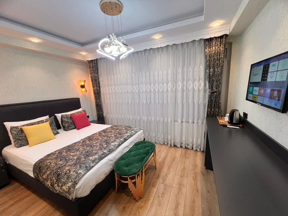 FEYCEM SUİTES HOTEL