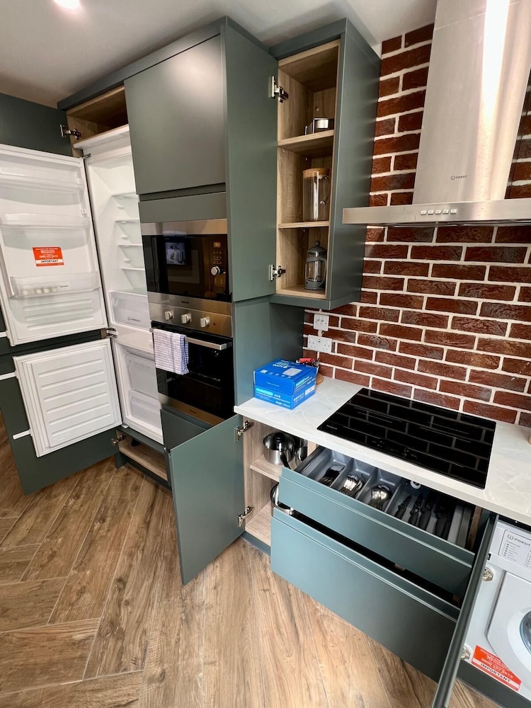 IFSC Townhouse Apartments