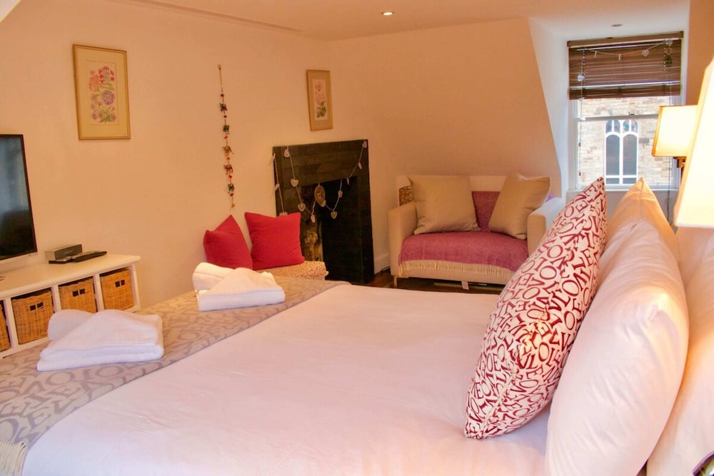 Cosy Studio Apartment in Edinburgh
