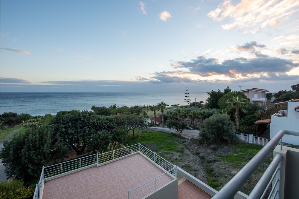 Portela Suites Kampoula