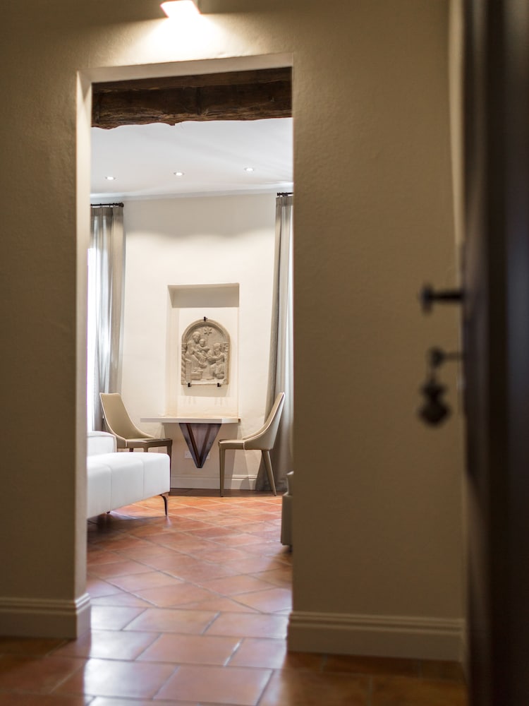 Ferrara Rooms
