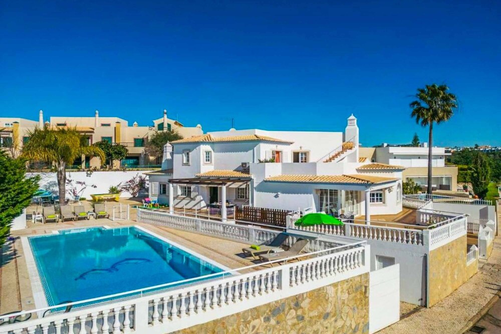 Casa Oliveira