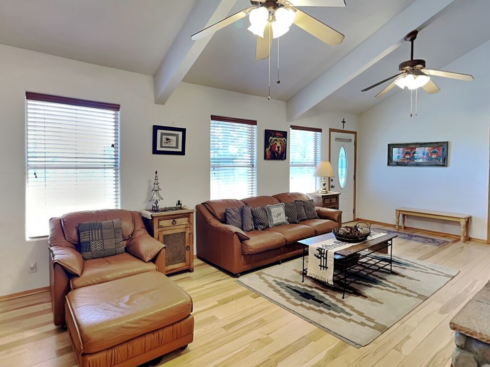 East Mountain View by Ruidoso Vacation Rentals