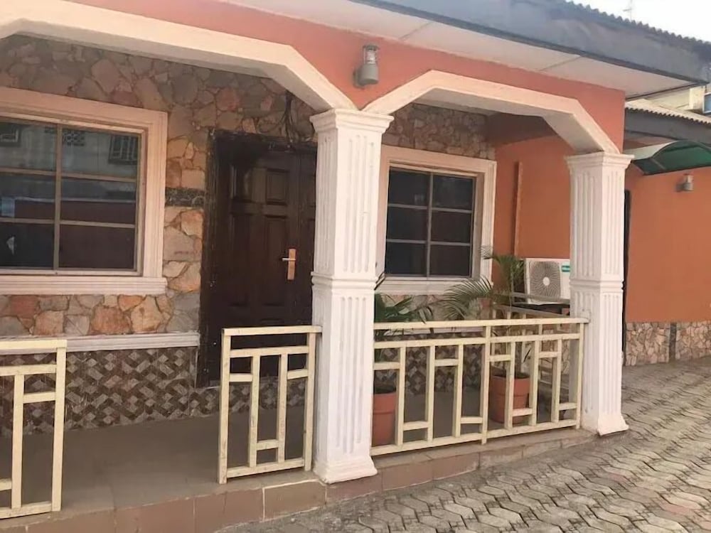 3Tee Serviced Apartment