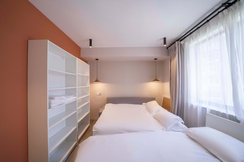 Book and Bed-Jingan Temple