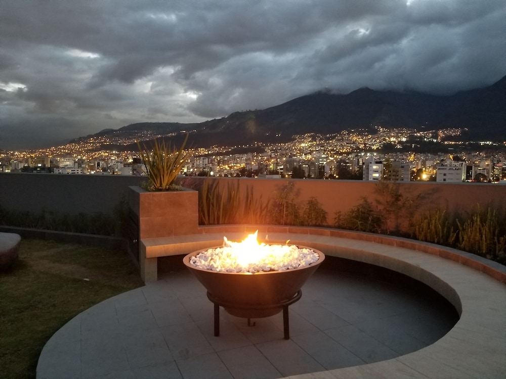 Luxury Residence Suites