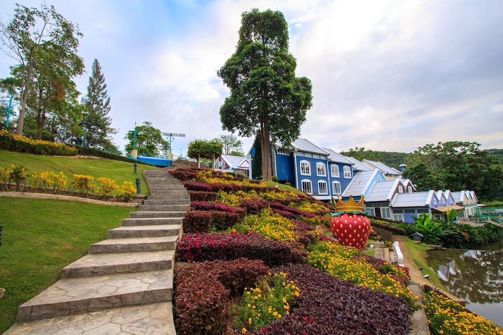 Brookside Valley Resort