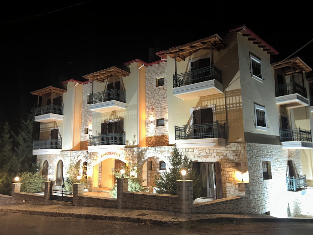 Aristarchos Lodge
