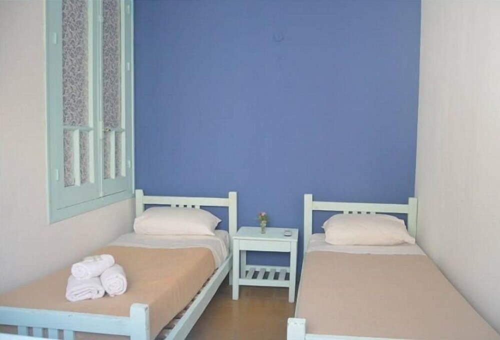 Pastora Suites & Hostel