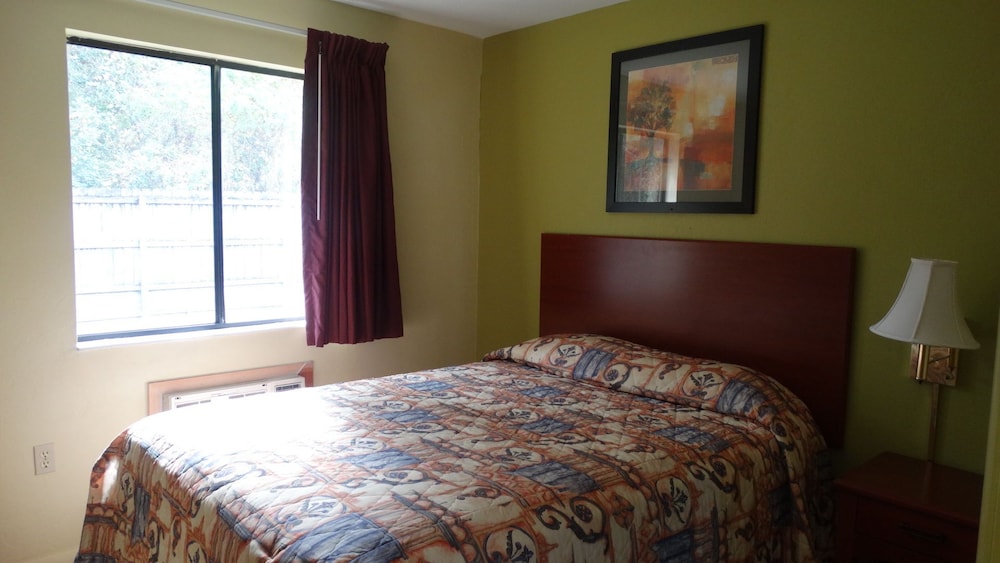 Budget Inn