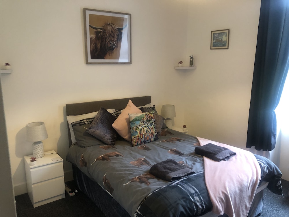 Captivating 2-bed Apartment in Isle of Bute view 4