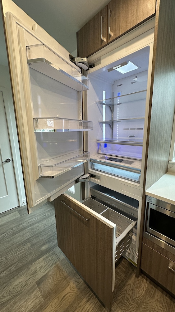 Vancouver Vacations - Ruby Red Cloud Homes Vancouver - Property Image 40