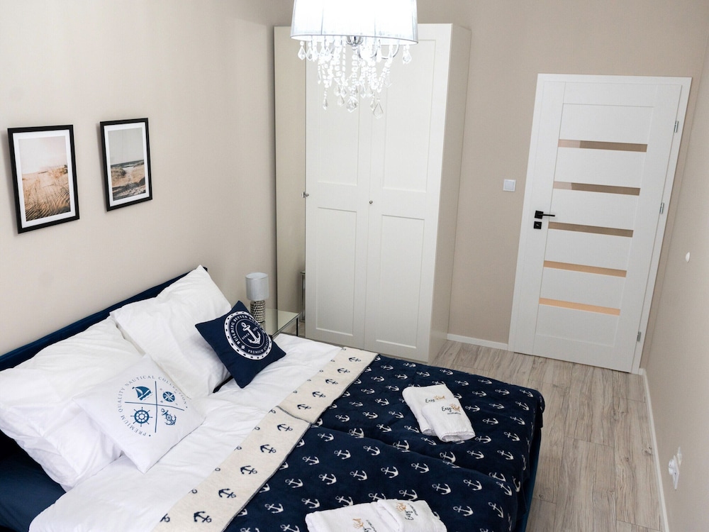 Apartment With air Conditioning, Pool, Sauna view 2