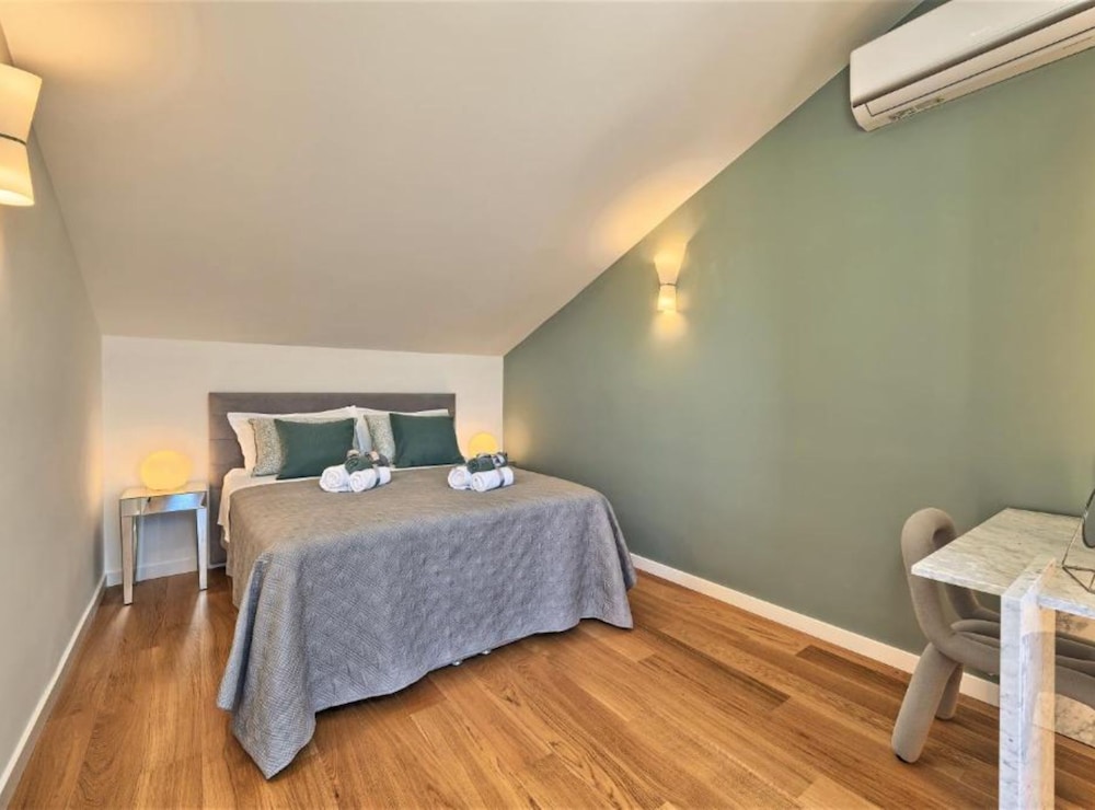 Apartment Domenico - 50 m From the sea