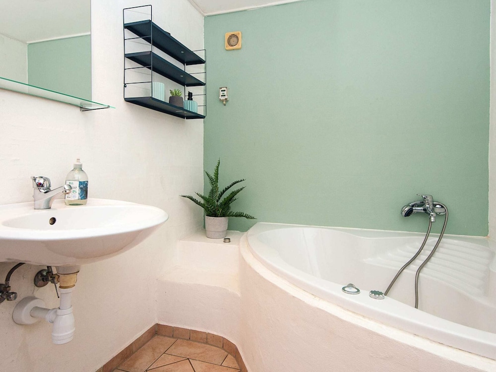 2 Person Holiday Home in Hojer
