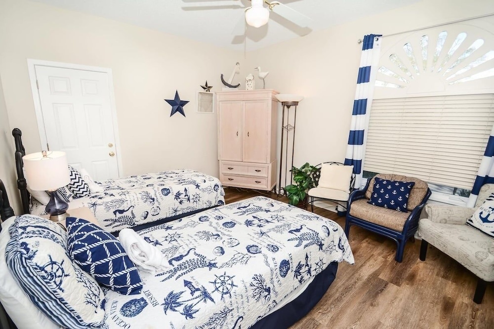 Canterbury Court 6 E 3 Bedroom Apts