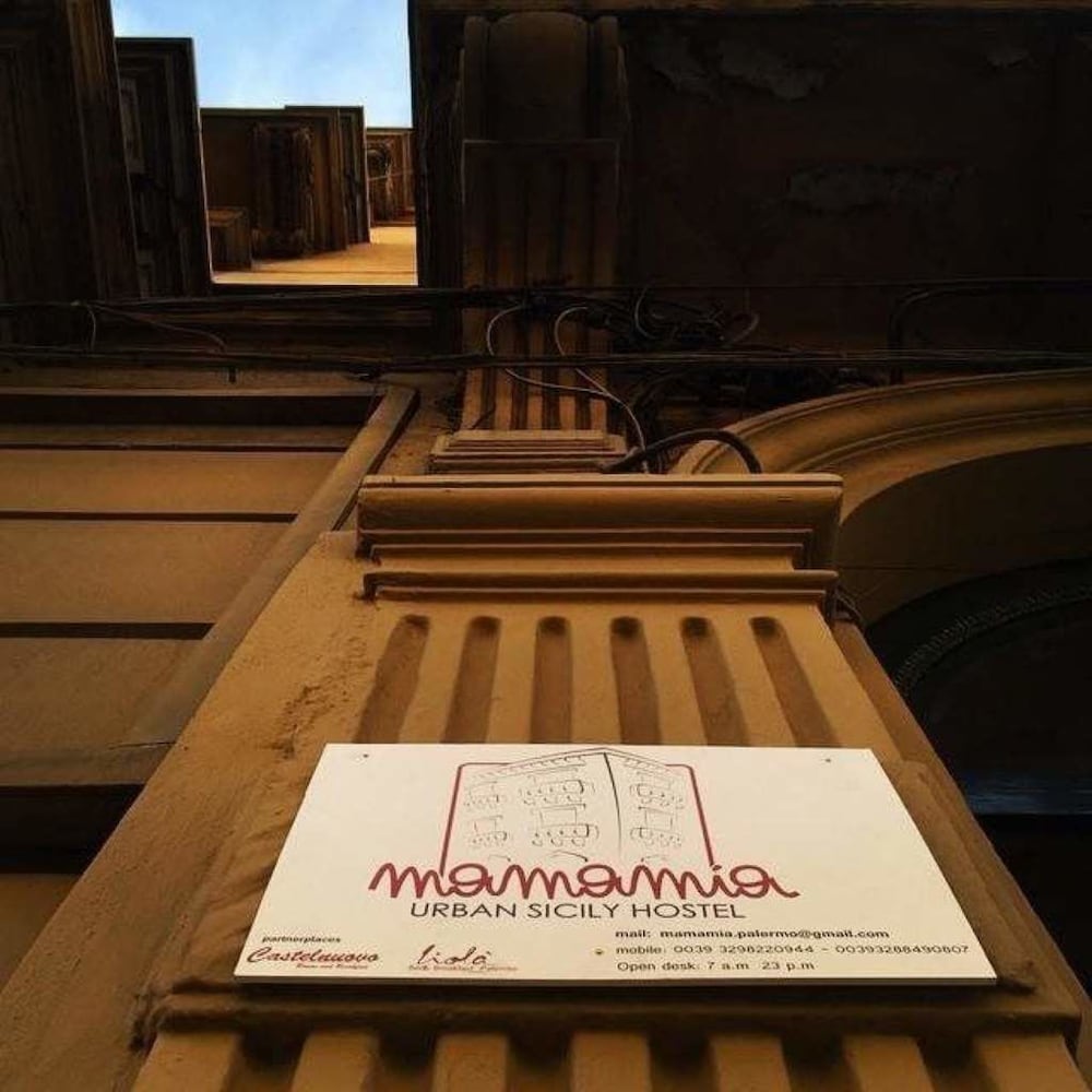 Mamamia Hostel and Guesthouse