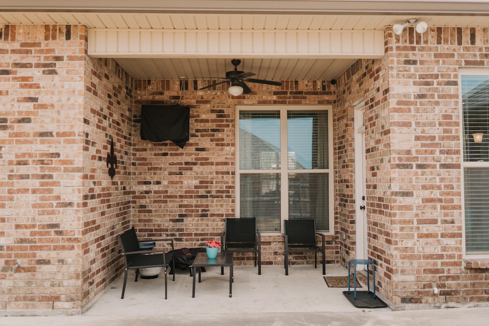 Your Home Away From Home for Working Professionals view 5