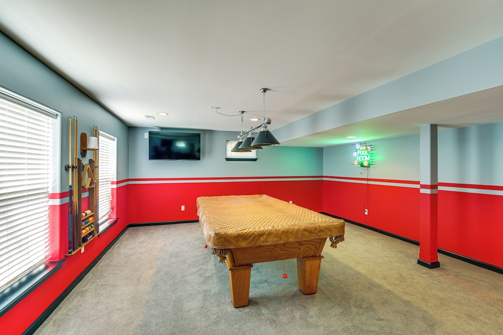 Sip, Soar & Explore: Spacious Union Home w/ Yard