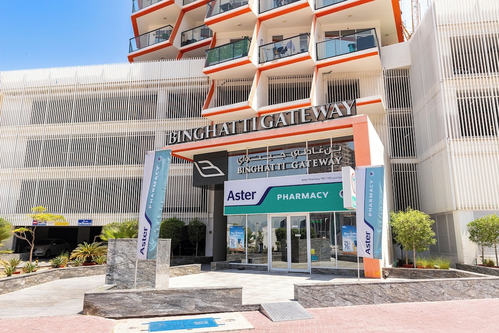 SIMPLY COMFORT Binghatti Gateway Family 2BR with Balcony, Close to Dubai Mall & Burj Khalifa