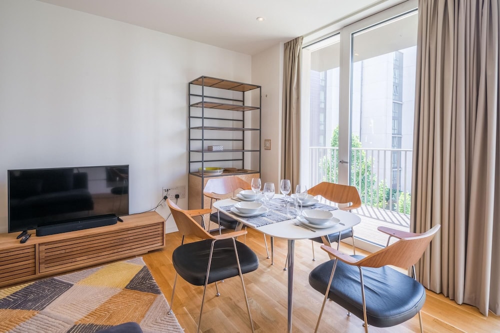 Deluxe East London Home in the Olympic Village