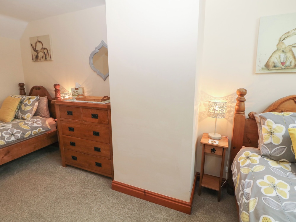 Old Hall Cottages view 4