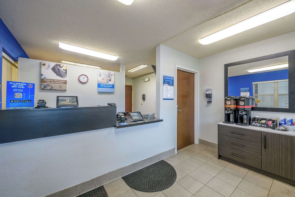 Studio 6 Columbus, GA – Columbus Airport view 2