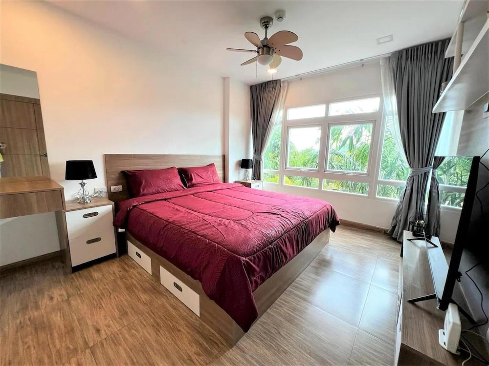 Calypso Gardens in Nai Harn view 4