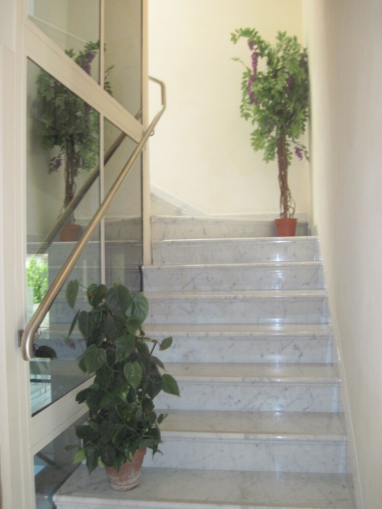 Photo 34