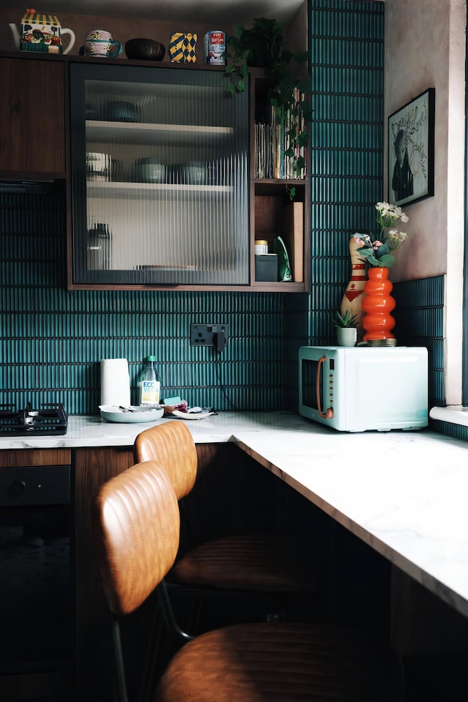 Peaceful & Unique Maisonette in Central London