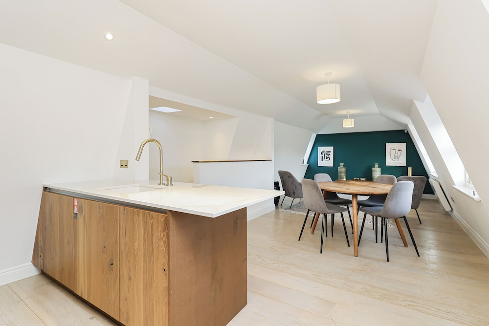 Kensington Gardens Apartments