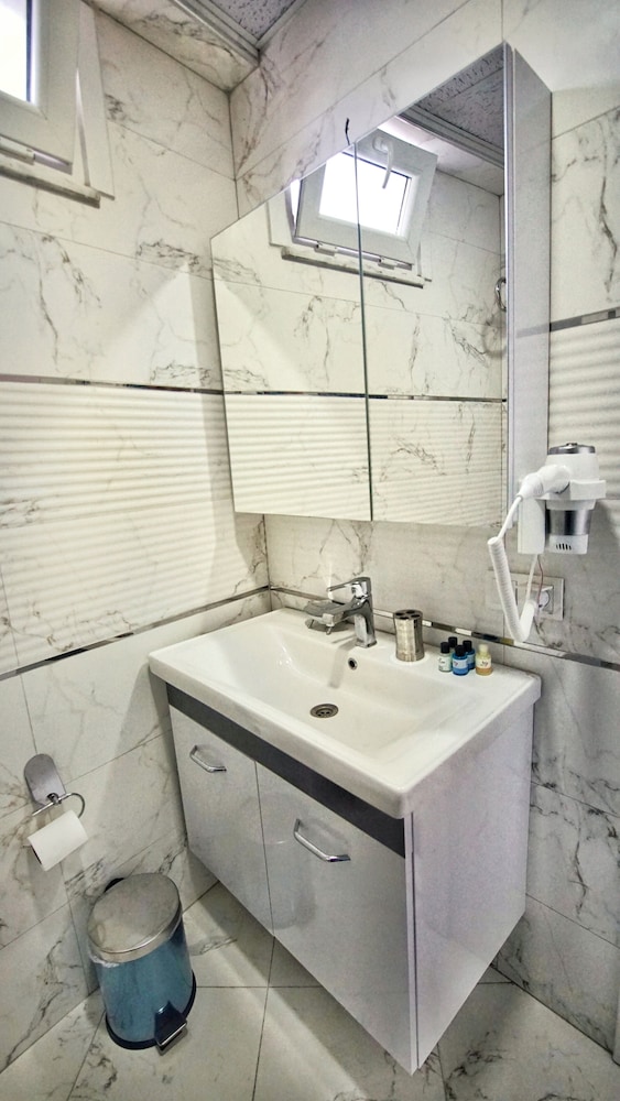 Cape Palace Otel - Image 36